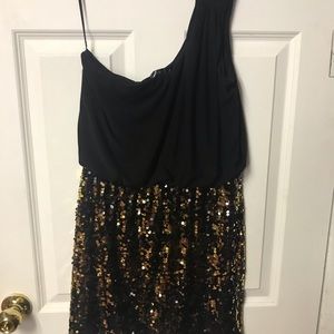 One shoulder dress